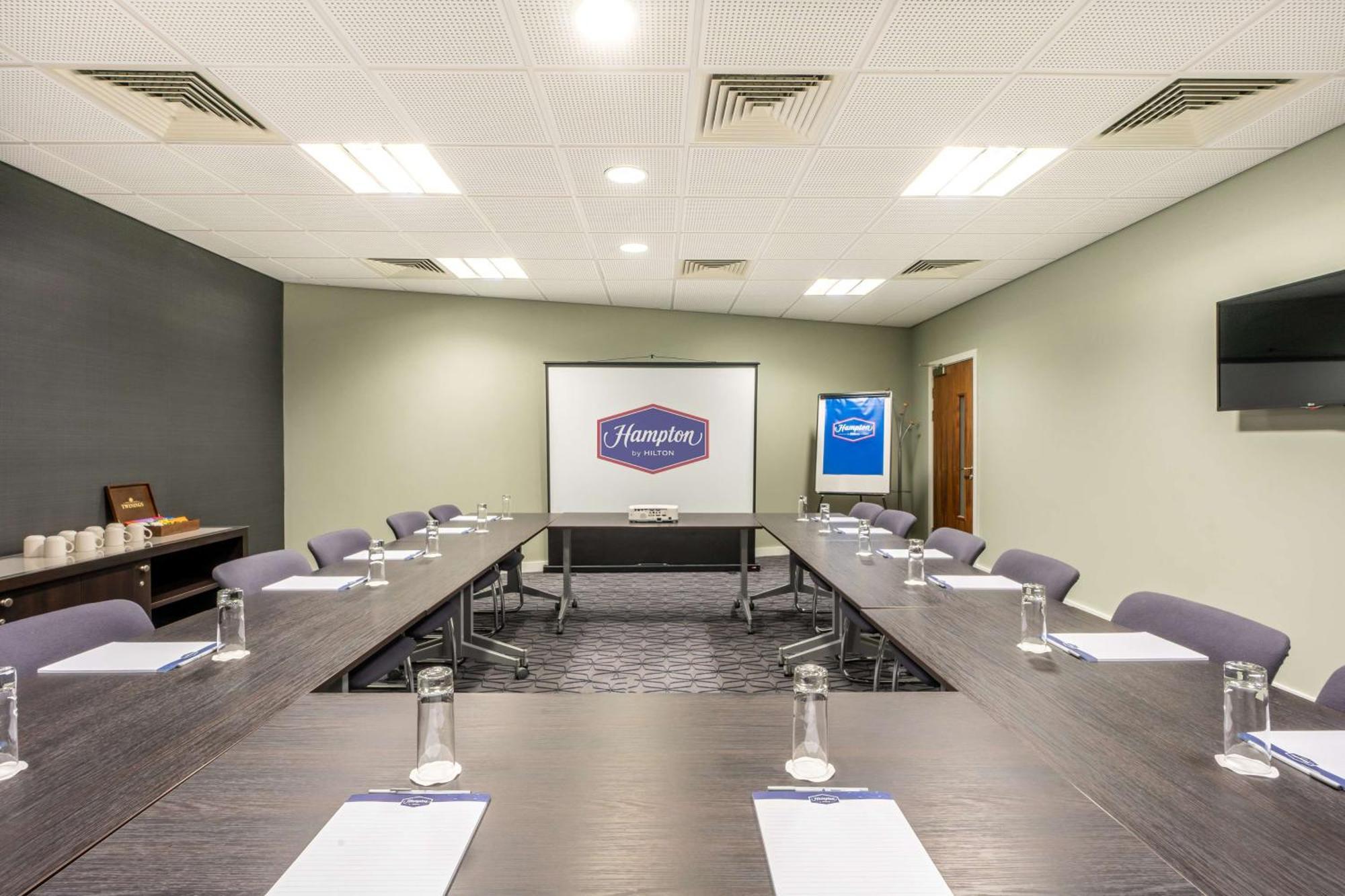 Hampton By Hilton